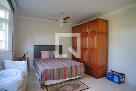 Quarto 2 de casa de condomínio para alugar com 3 quartos, 372m² em Caxito, Maricá