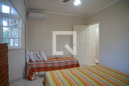 Quarto 1 de casa de condomínio para alugar com 3 quartos, 372m² em Caxito, Maricá