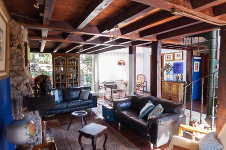 sala de casa de condomínio à venda com 3 quartos, 200m² em Condomínio Retiro das Pedras, Brumadinho