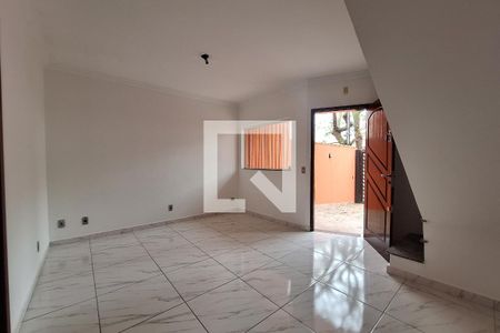 Sala  de casa para alugar com 2 quartos, 80m² em Vila Curuçá, Santo André