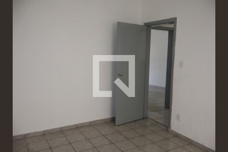 Quarto 2 de casa para alugar com 2 quartos, 70m² em Jardim Santa Adelia, São Paulo