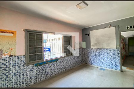 Casa para alugar com 3 quartos, 415m² em Ponte Rasa, São Paulo