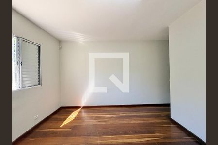 Suíte 1 de casa para alugar com 4 quartos, 230m² em Parque Sao Domingos, São Paulo