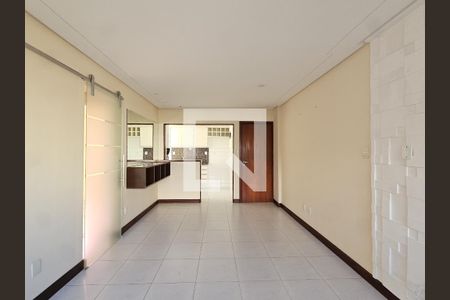 sala de apartamento para alugar com 2 quartos, 78m² em Brotas, Salvador