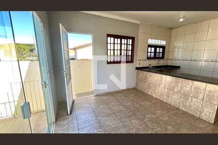 Sala de casa para alugar com 3 quartos, 120m² em Jardim Sao Francisco, Guarulhos