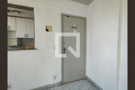 Entrada de apartamento à venda com 1 quarto, 50m² em Grajaú, Rio de Janeiro