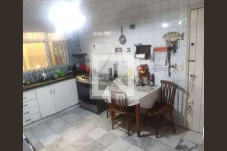 Casa à venda com 3 quartos, 100m² em Cidade Dutra, São Paulo