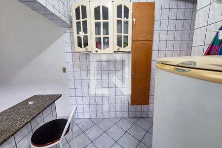 Cozinha de apartamento para alugar com 1 quarto, 50m² em Aviação, Praia Grande