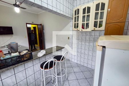 Cozinha de apartamento para alugar com 1 quarto, 50m² em Aviação, Praia Grande