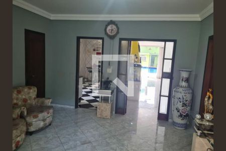 Casa à venda com 7 quartos, 900m² em Vila Friburgo, São Paulo