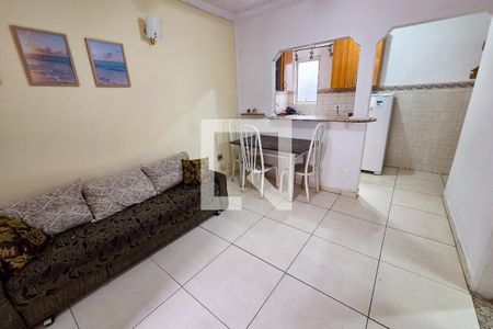 Sala - Cozinha de kitnet/studio para alugar com 1 quarto, 32m² em Nova Mirim, Praia Grande