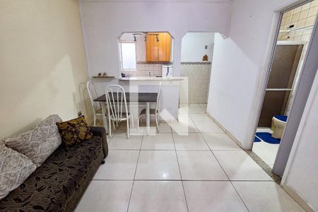 Sala - Cozinha de kitnet/studio para alugar com 1 quarto, 32m² em Nova Mirim, Praia Grande