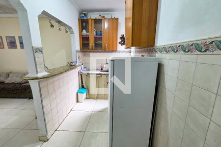 Sala - Cozinha de kitnet/studio para alugar com 1 quarto, 32m² em Nova Mirim, Praia Grande