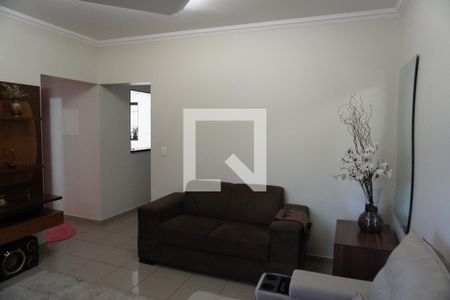 Sala de casa para alugar com 3 quartos, 215m² em Parque Novo Mundo, Americana