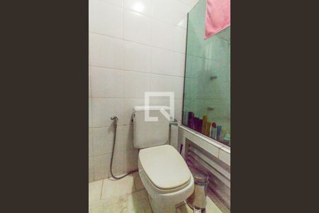 Banheiro da Suíte de casa de condomínio à venda com 3 quartos, 293m² em Chácaras do Peroba, Barueri