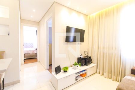 Apartamento à venda com 2 quartos, 46m² em Vila Carmosina, São Paulo