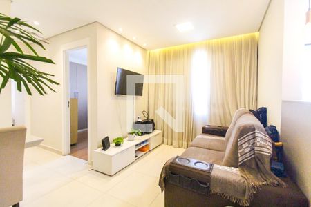 Apartamento à venda com 2 quartos, 46m² em Vila Carmosina, São Paulo