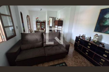 Casa à venda com 3 quartos, 200m² em Maria Paula, Niterói