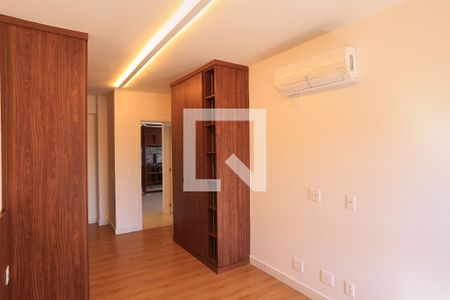 Suíte de apartamento para alugar com 2 quartos, 77m² em Funcionários, Belo Horizonte