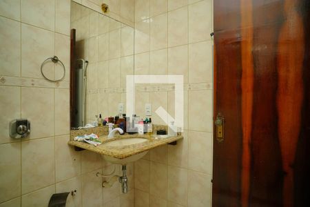 Banheiro do Quarto 1 de casa para alugar com 4 quartos, 300m² em Jardim Atlântico Oeste (itaipuaçu), Maricá