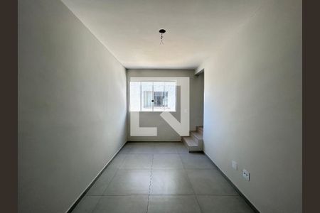 Casa de Condomínio à venda com 2 quartos, 73m² em Parque Xangri-lá, Contagem