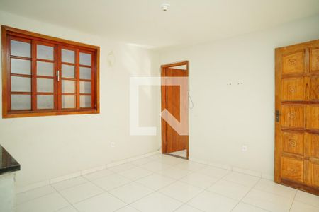 Sala de casa para alugar com 1 quarto, 50m² em Jardim Atlântico Leste, Maricá