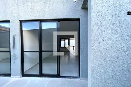 Varanda fundos de casa à venda com 4 quartos, 124m² em Ouro Preto, Belo Horizonte
