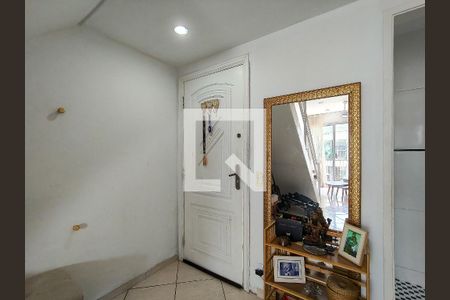 Entrada de apartamento à venda com 2 quartos, 135m² em Rio Comprido, Rio de Janeiro