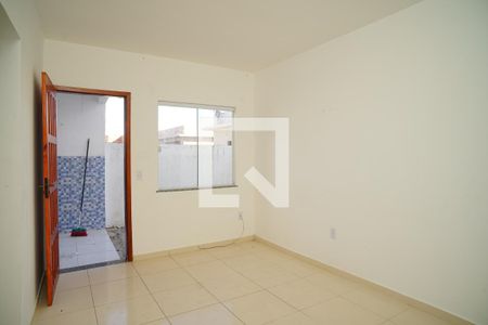 Sala de casa para alugar com 1 quarto, 40m² em Jardim Atlântico Leste, Maricá
