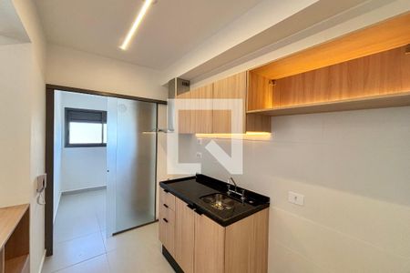 Cozinha de apartamento para alugar com 2 quartos, 71m² em Vila Guilhermina, São Paulo