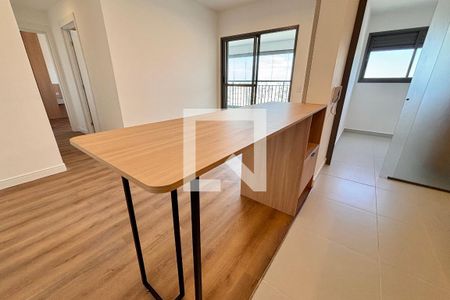 Sala de apartamento para alugar com 2 quartos, 71m² em Vila Guilhermina, São Paulo