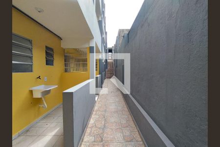 Quintal  de kitnet/studio para alugar com 1 quarto, 24m² em Vila Moraes, São Paulo