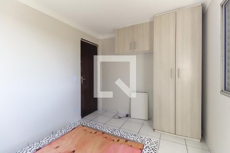 Quarto 2 de apartamento para alugar com 2 quartos, 45m² em Jardim Marilu, São Paulo