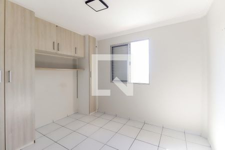 Quarto 1 de apartamento para alugar com 2 quartos, 45m² em Jardim Marilu, São Paulo