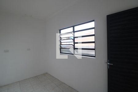 Quarto 2 de casa para alugar com 2 quartos, 95m² em Jardim Santa Francisca Cabrini, São Paulo