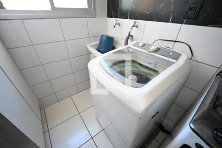 Apartamento à venda com 2 quartos, 48m² em Parque Oeste Industrial, Goiânia