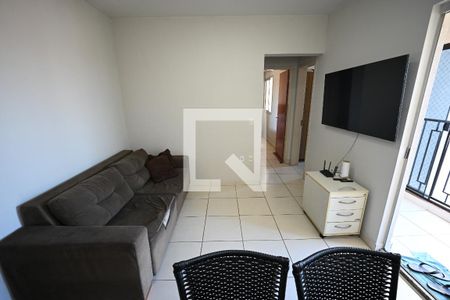 Apartamento à venda com 2 quartos, 48m² em Parque Oeste Industrial, Goiânia