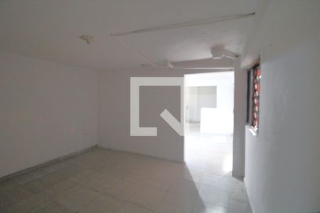 Quarto de casa para alugar com 1 quarto, 80m² em Jardim Santa Francisca Cabrini, São Paulo
