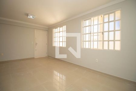 Sala 1 de casa para alugar com 3 quartos, 140m² em Conjunto F, Brasília