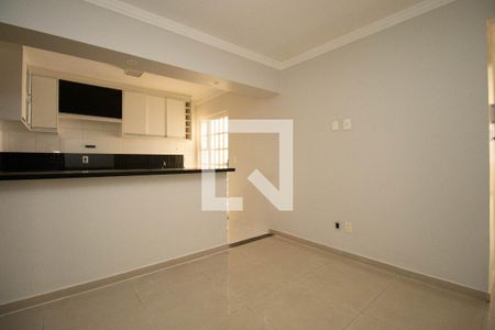 Sala 2 de casa para alugar com 3 quartos, 140m² em Conjunto F, Brasília