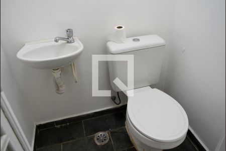 Lavabo de apartamento para alugar com 2 quartos, 108m² em Pinheiros, São Paulo