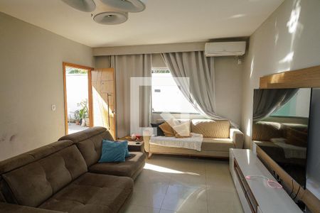 Casa à venda com 4 quartos, 220m² em Campo Grande, Rio de Janeiro