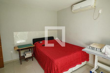 Quarto 2 de casa à venda com 4 quartos, 220m² em Campo Grande, Rio de Janeiro