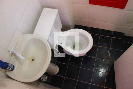 Banheiro 1 de casa para alugar com 1 quarto, 50m² em Peró, Cabo Frio