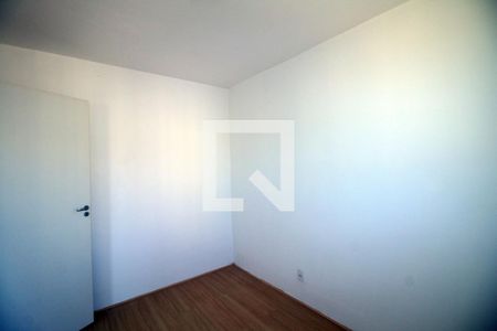 Quarto 1 de apartamento para alugar com 2 quartos, 38m² em Irajá, Rio de Janeiro