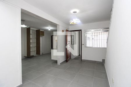 Antessala de casa para alugar com 4 quartos, 125m² em Jardim Saporito, Taboão da Serra