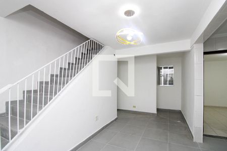 Antessala de casa para alugar com 4 quartos, 125m² em Jardim Saporito, Taboão da Serra