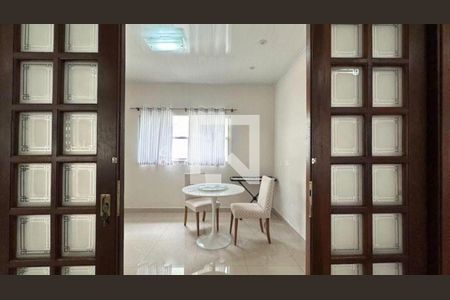 Casa à venda com 3 quartos, 210m² em Jardim das Palmeiras, Valinhos