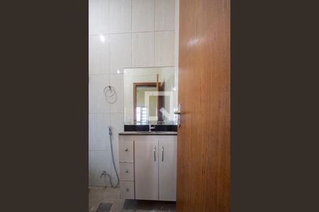 Banheiro da Suíte de casa para alugar com 3 quartos, 100m² em Parque Xangri-lá, Contagem