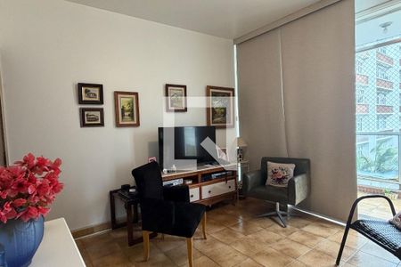 Sala de apartamento para alugar com 2 quartos, 97m² em Gonzaga, Santos